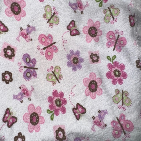 SwaddleMe White and Pink Baby Swaddle - Picture 5 of 5